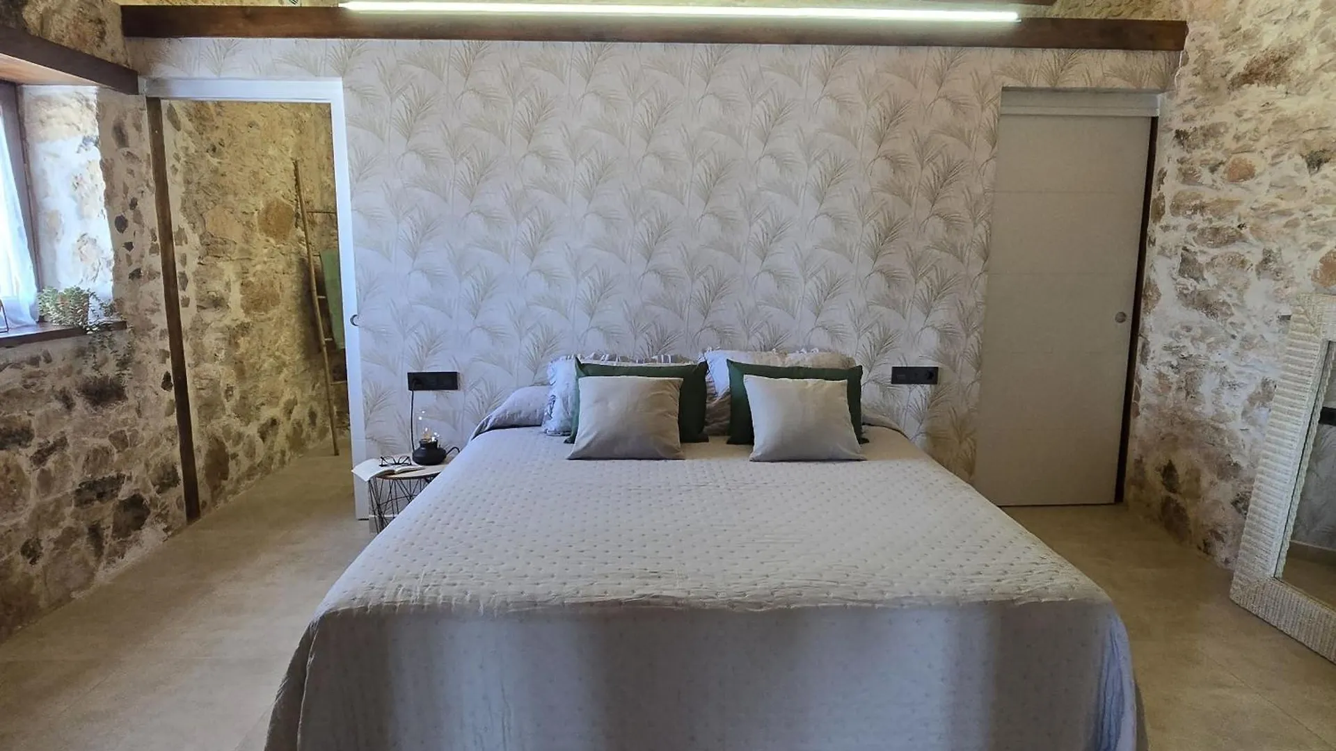 La Montaneta Tefia Suites 0*,