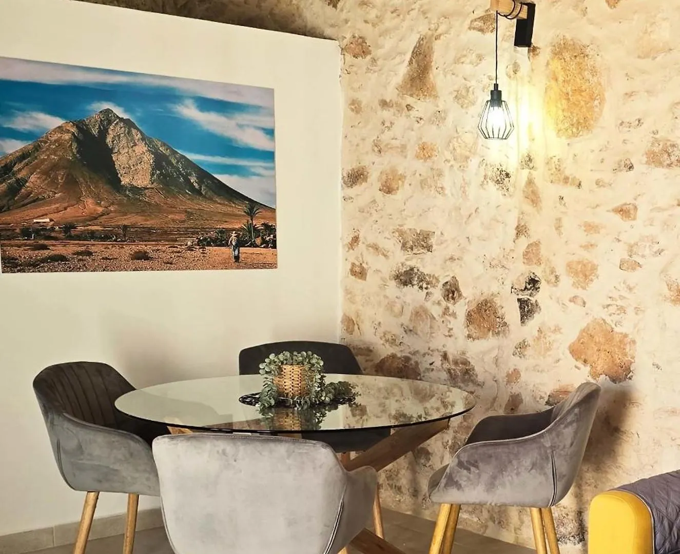 La Montaneta Tefia Suites Spanien